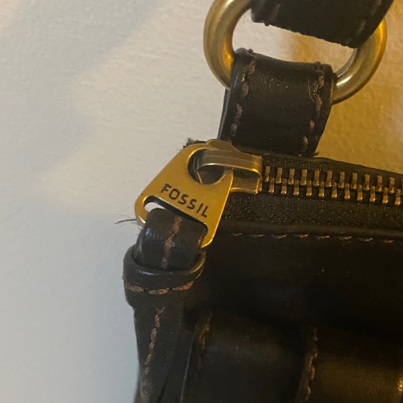 Fossil Black Leather Crossbody Bag - Picture 5 of 9
